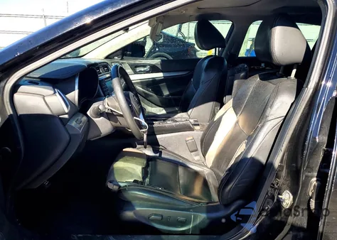 2017 Nissan Maxima 3.5S z USA, uszkodzony, nr VIN 1N4AA6AP7HC443214